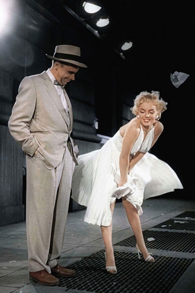 Marilyn Monroe - U-Bahn Gitter Pose in weißem Kleid aus "Das verflixte siebte Jahr" (1955) 